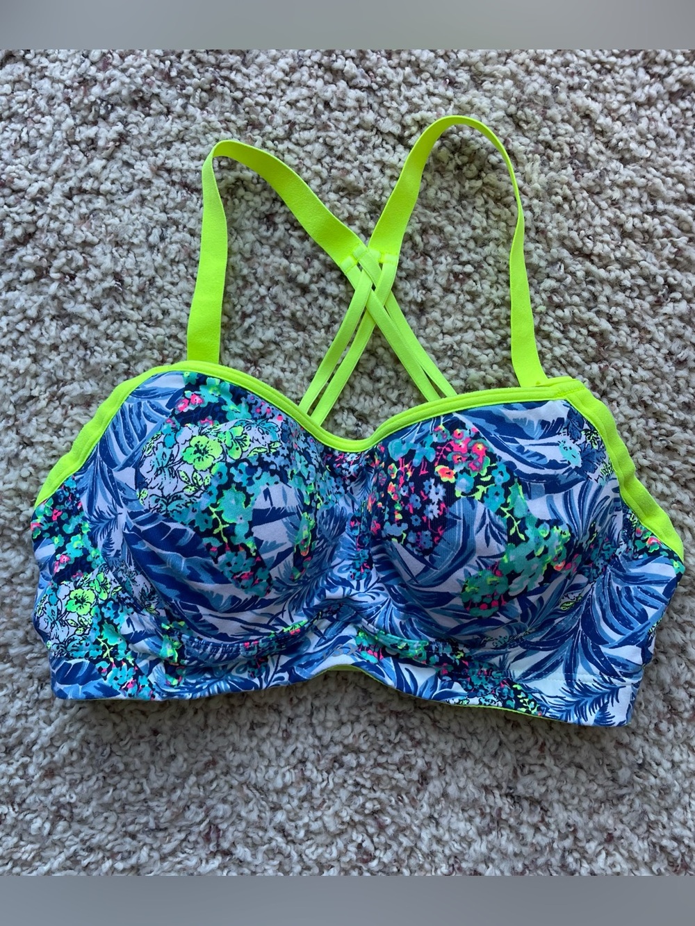 VICTORIA’S SECRET Women’s Neon Trim Floral Underwire Sports Bra Size 32D